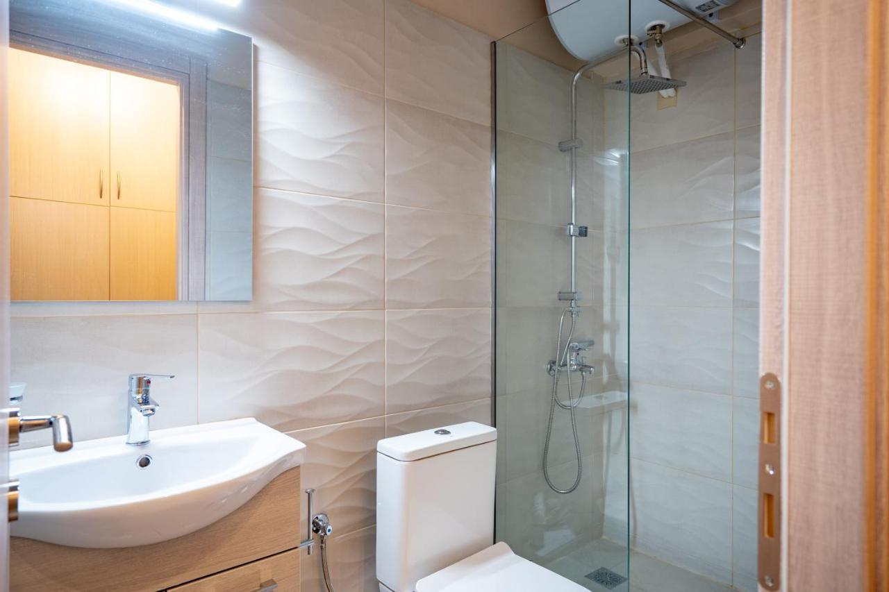 Monastiraki Metro St Studio For 2 Persons Ateny Zewnętrze zdjęcie